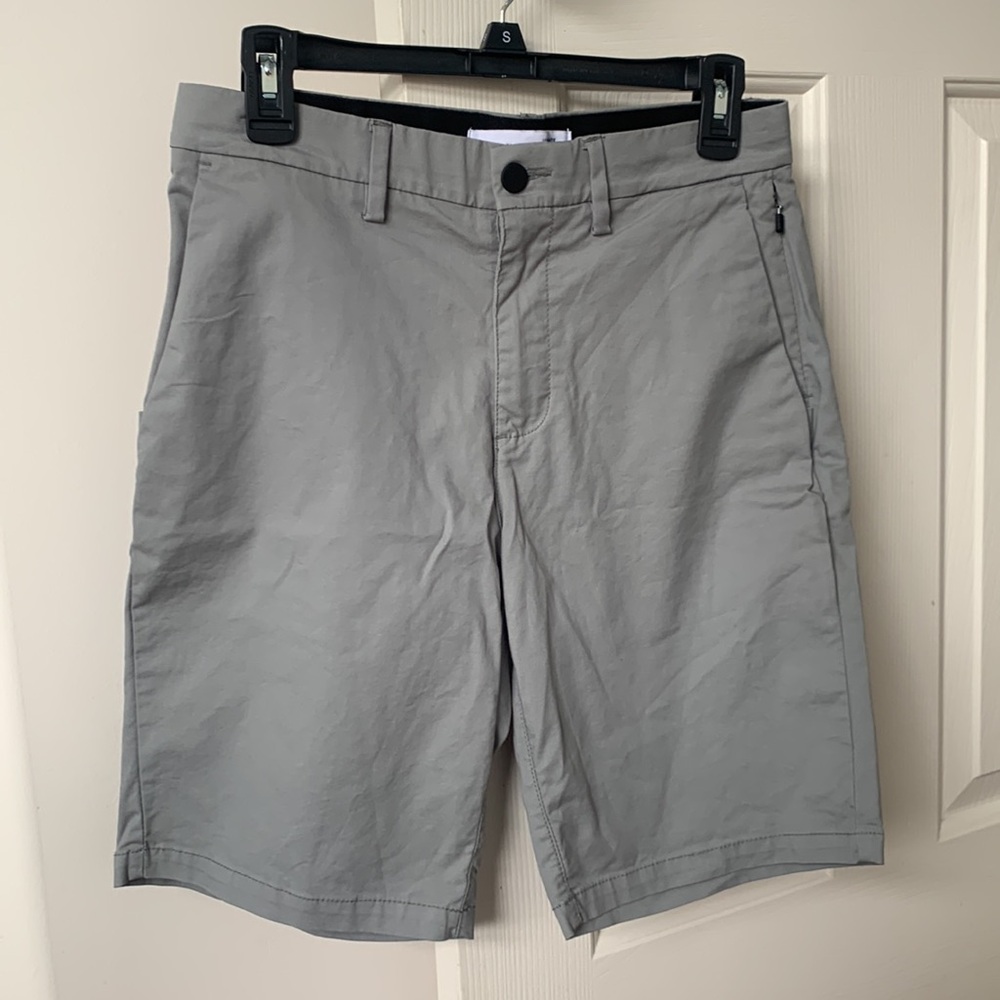 Old navy mens short gray size 29 never worn